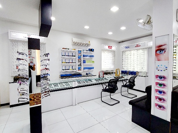 AL Ain Optics Changuvetty - Kottakkal