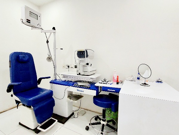 AL Ain Optics Changuvetty - Kottakkal